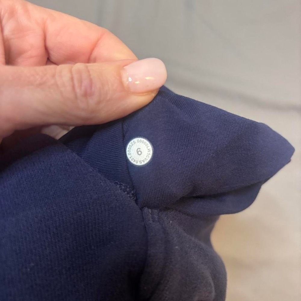 Lululemon scuba joggers - Picture 4 of 5
